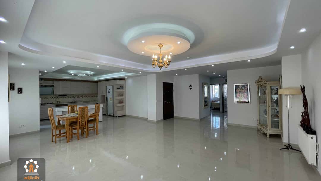 واحد لوکس 172 متری طبقه سوم در بهترین موقعیت کوثر