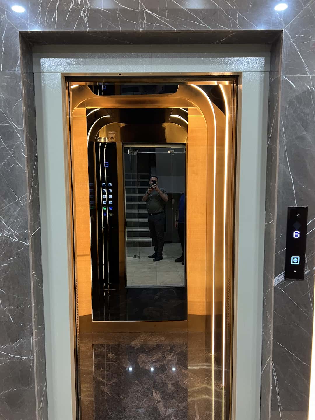 فروش آپارتمان مسکونی